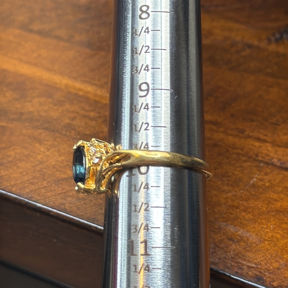 Vintage Gold & Blue Stone Ring - Picture 10 of 12